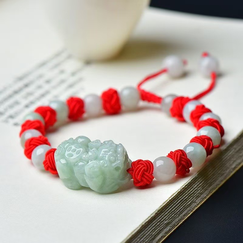 Natural Burmese Jadeite Pixiu  - Beading 评论和价格